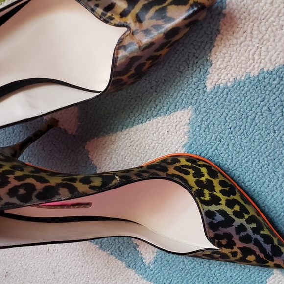 Sophia Webster Izzy Holographic Leopard Print Pump (Size 8.5 US) - Picture 4 of 10